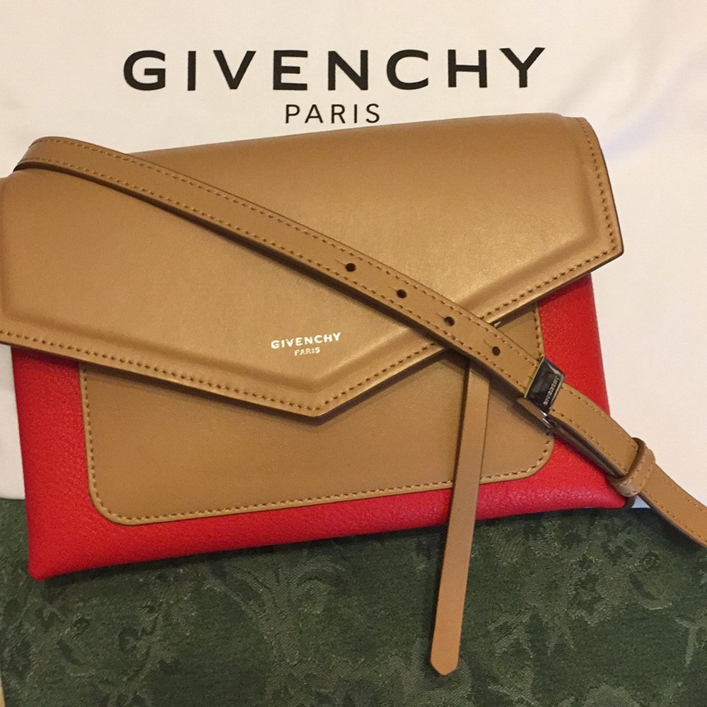 Givenchy calfskin duetto crossbody. Authentic.